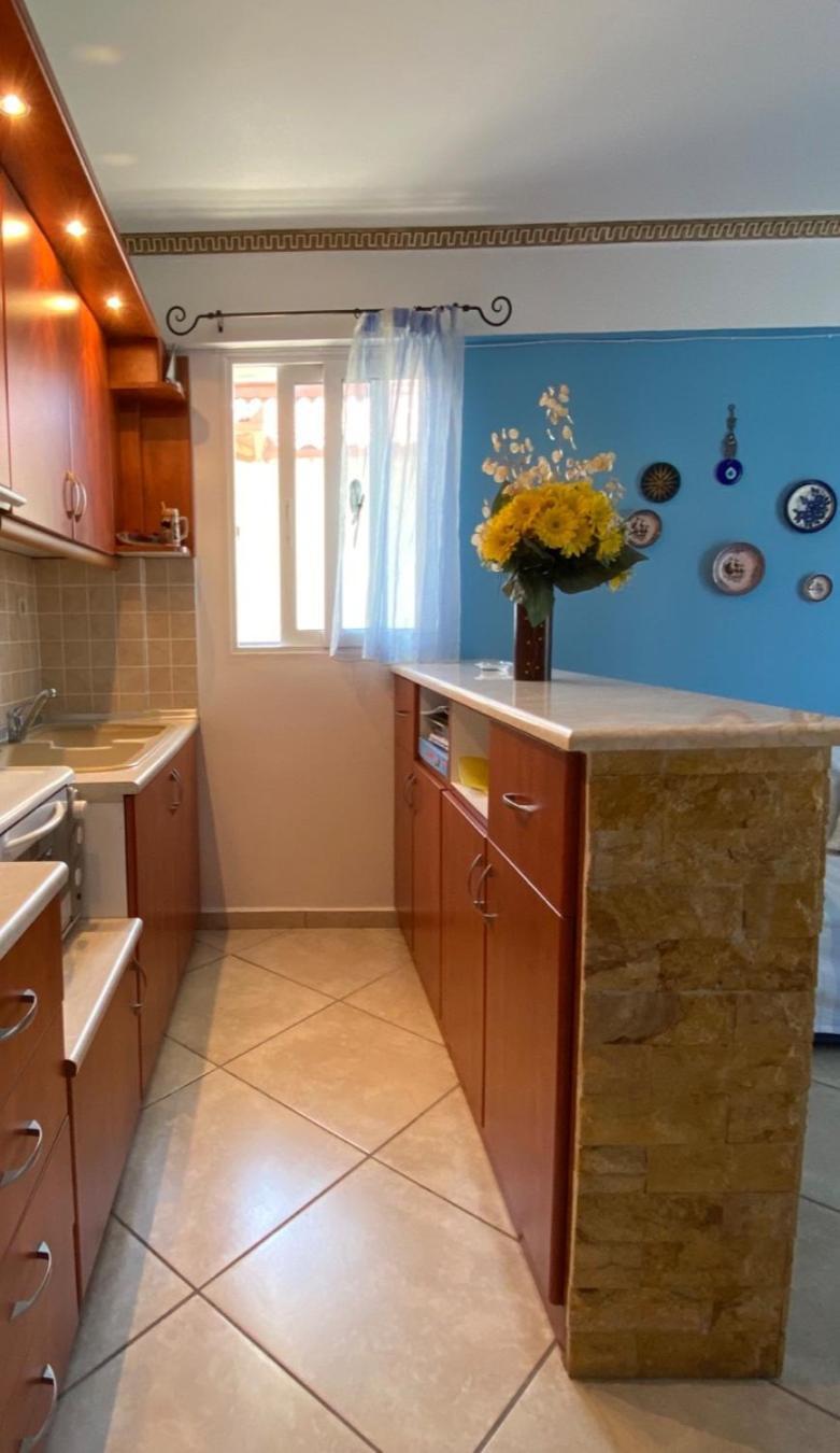 Roula Apartment Neoi Poroi Esterno foto