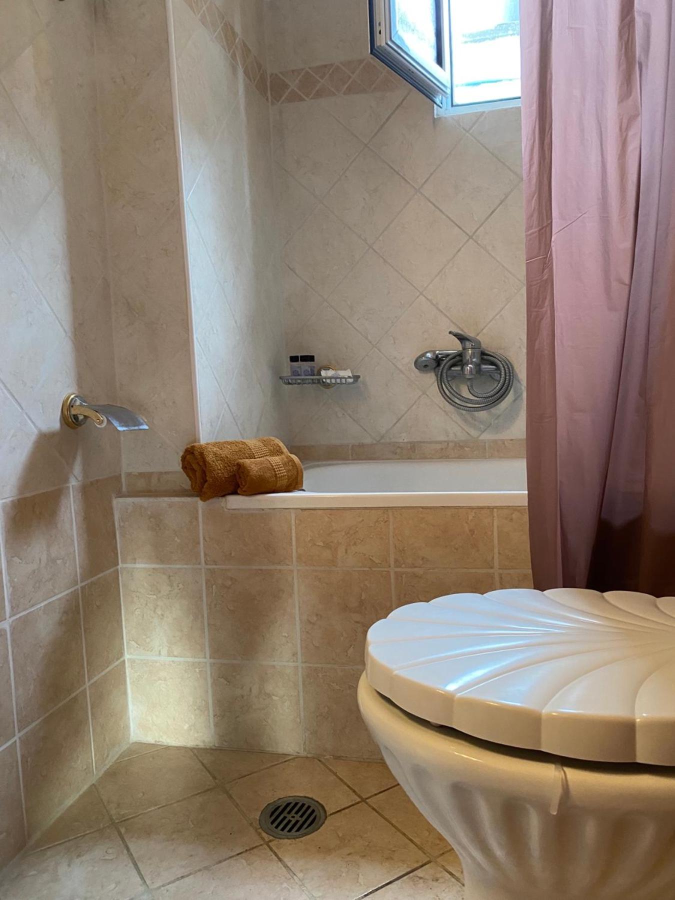 Roula Apartment Neoi Poroi Esterno foto